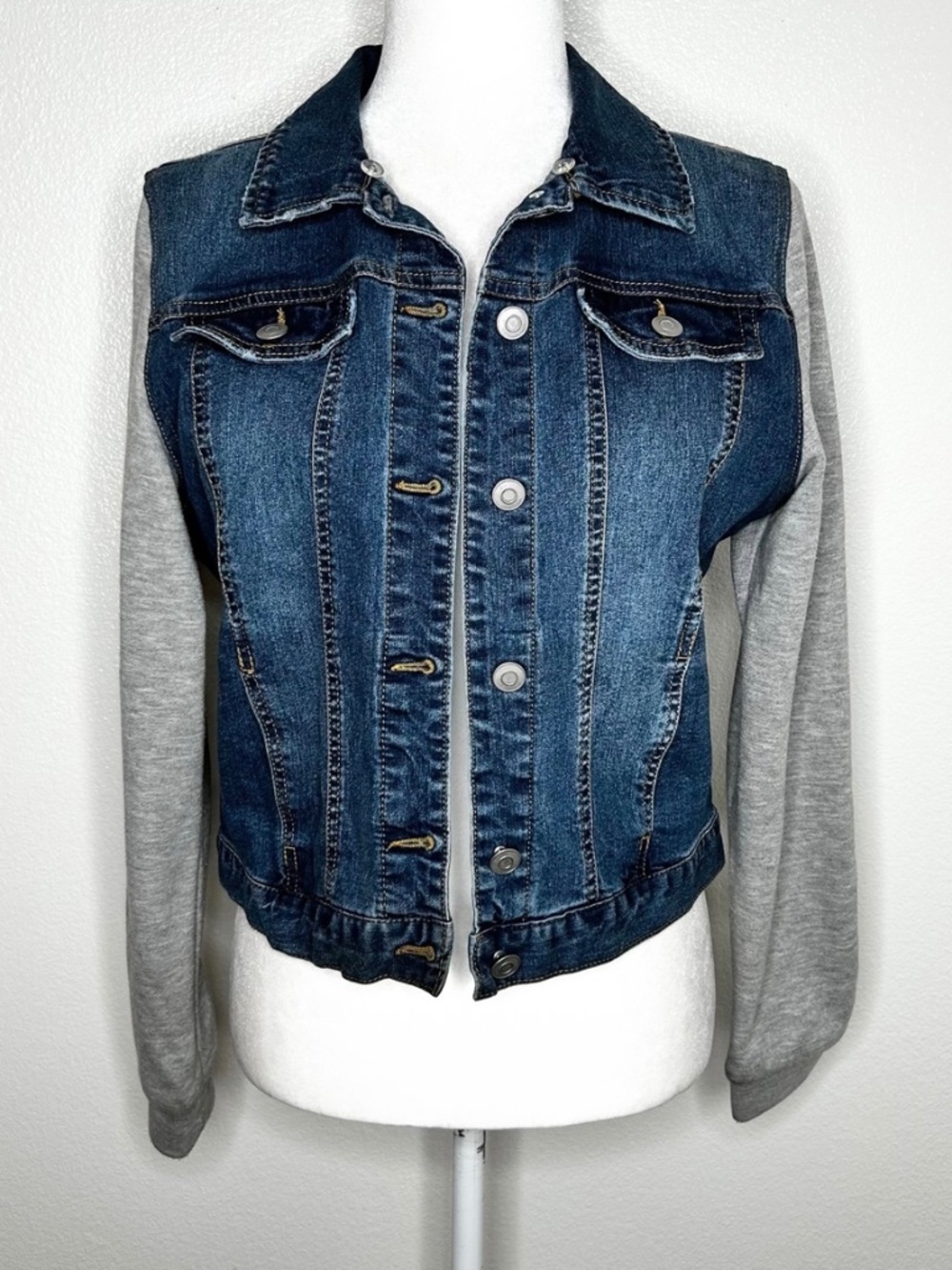 Love Tree Juniors Blue Denim Jean Button-Up Jacket Gray Fleece Sleeves Size L